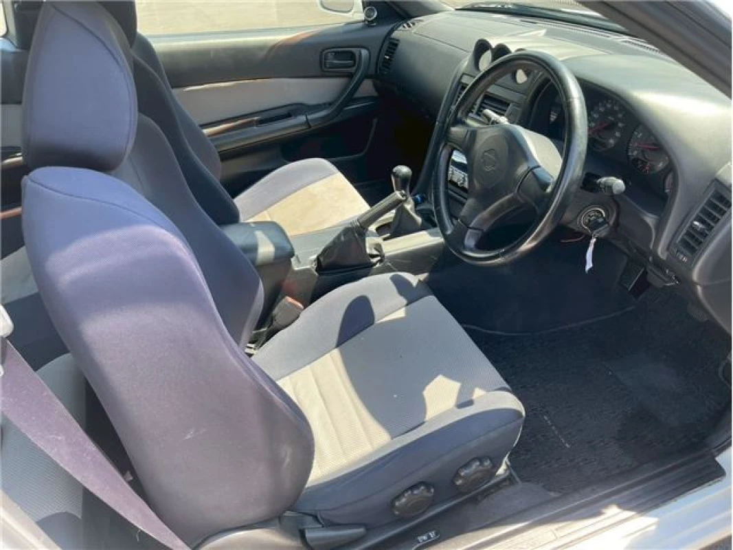 Nissan Skyline 1998 - Gallery View