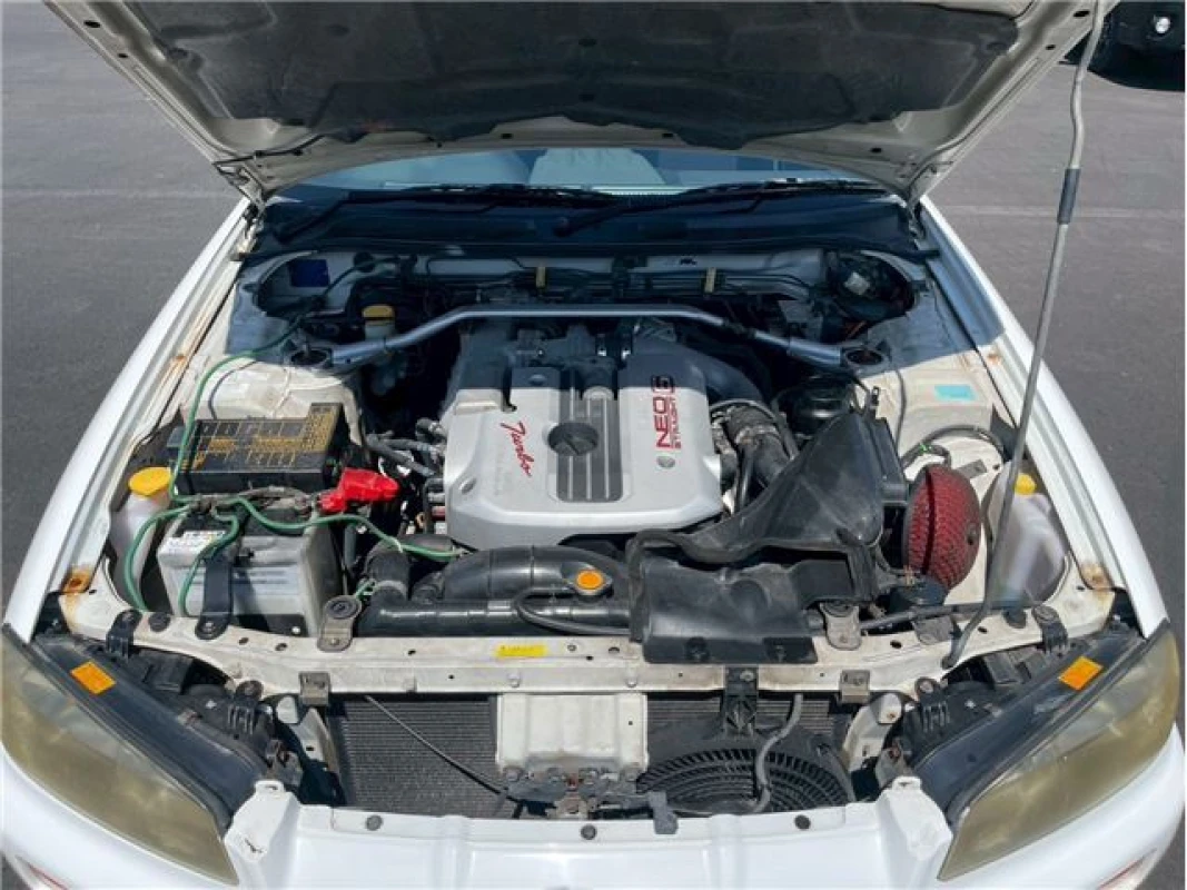 Nissan Skyline 1998 - Gallery View