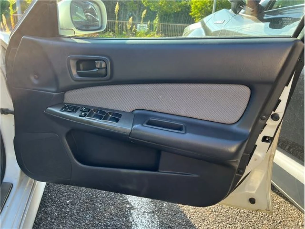 Nissan Skyline 1999 - Gallery View