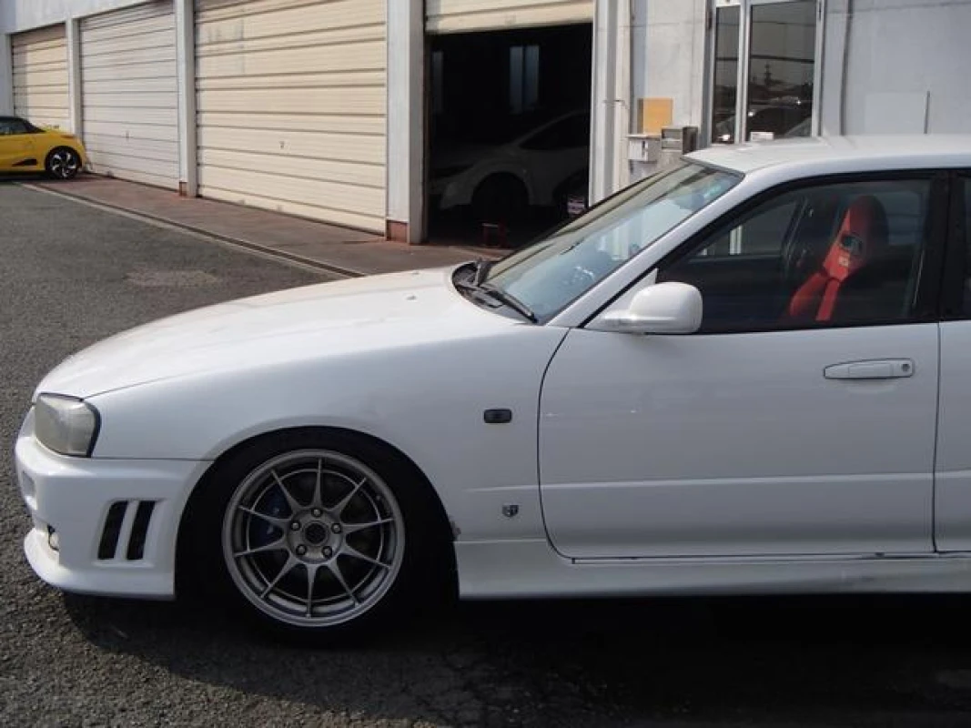 Nissan Skyline 1999 - Thumbnail 13