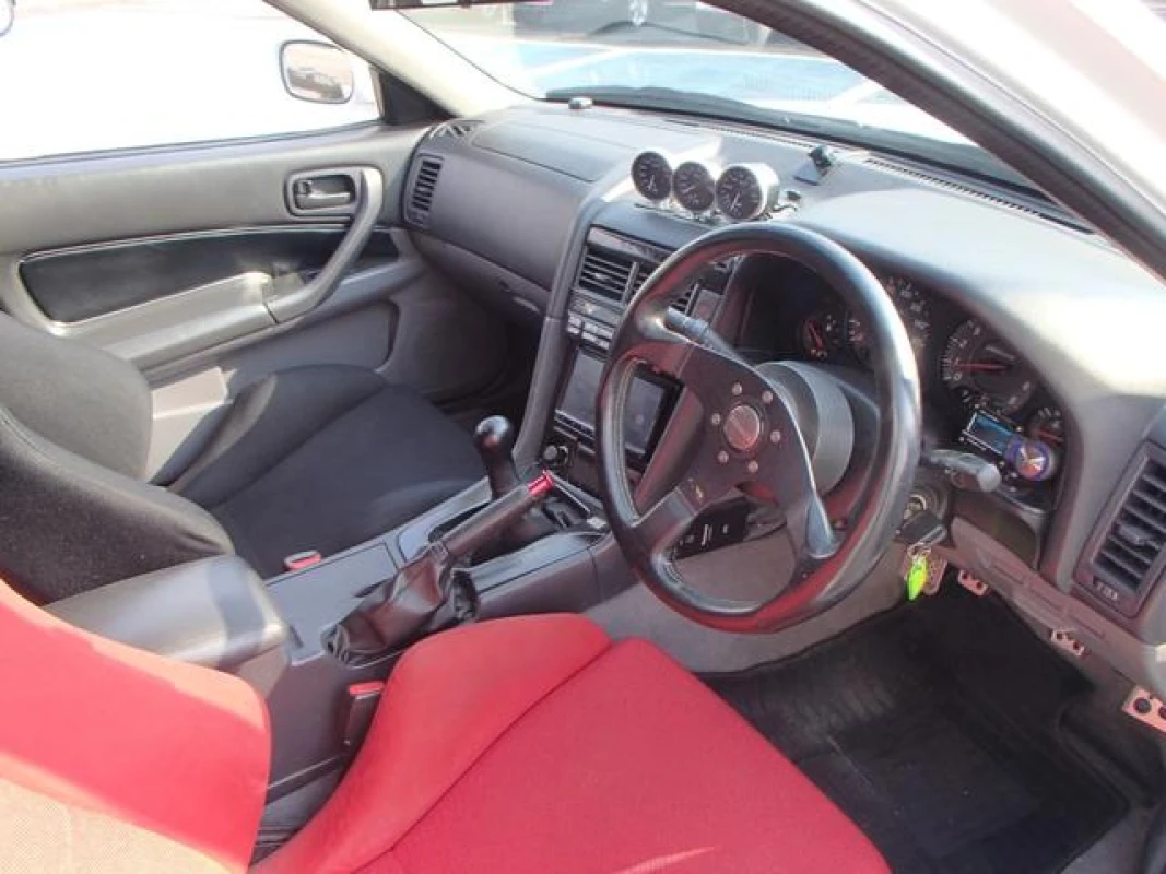 Nissan Skyline 1999 - Thumbnail 29
