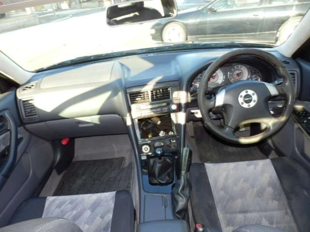 Nissan Skyline 1999 - Thumbnail 14