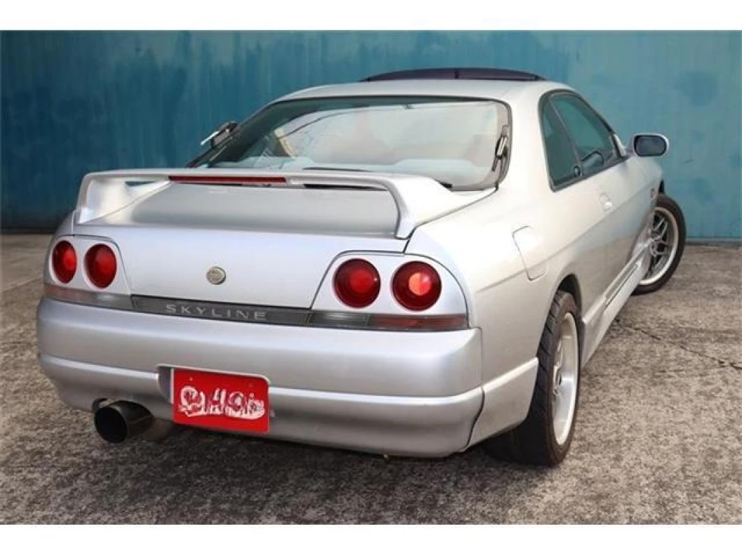 Nissan Nissan Skyline ECR33 - View 2