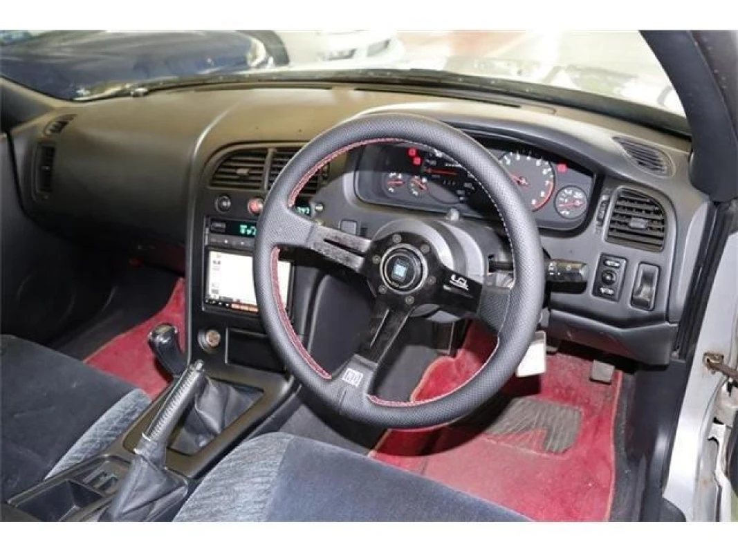 Nissan Skyline 1995 - Thumbnail 9