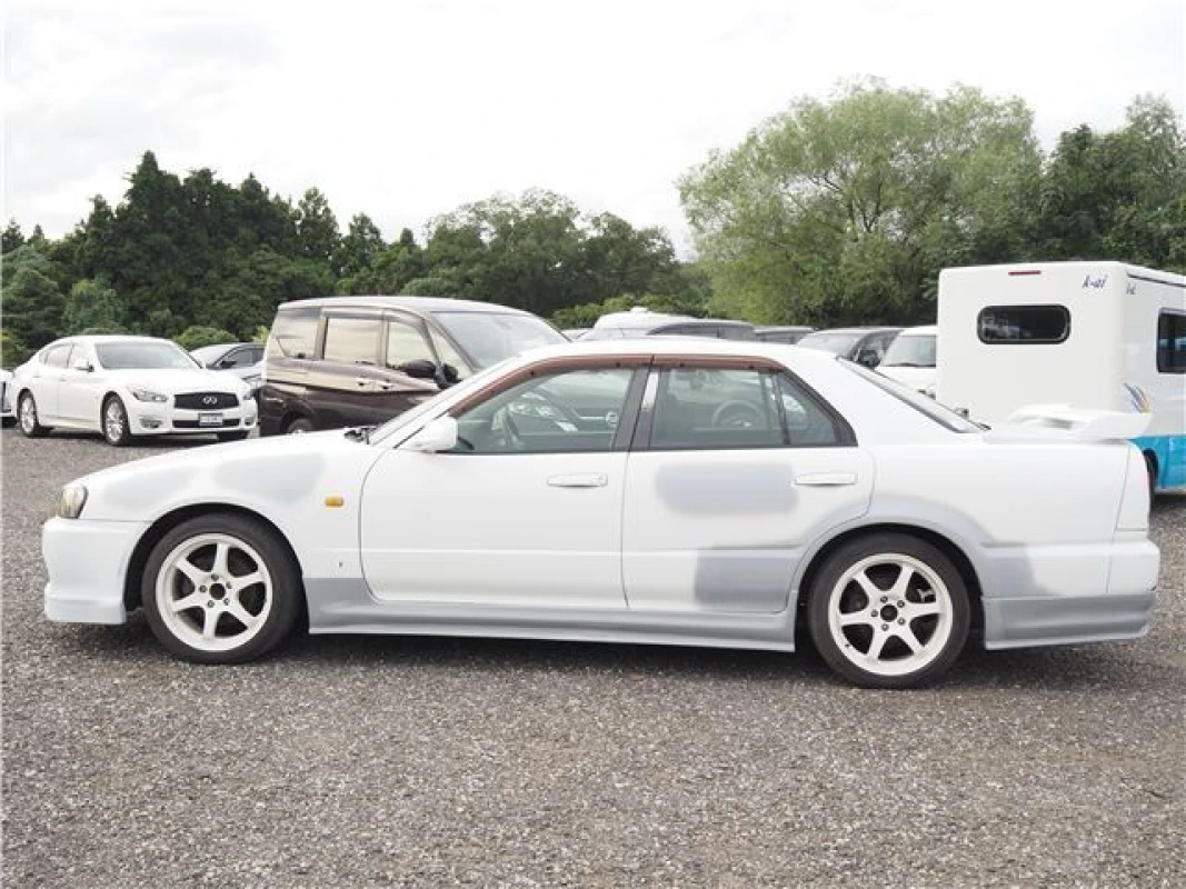 Nissan Skyline 1998 - Thumbnail 8
