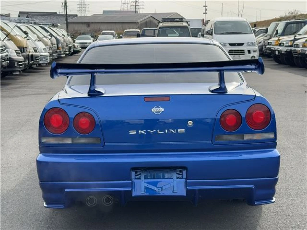 Nissan Skyline 2000 - Thumbnail 6