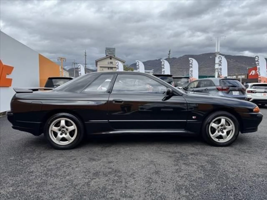 Nissan Skyline 1991 - Thumbnail 9