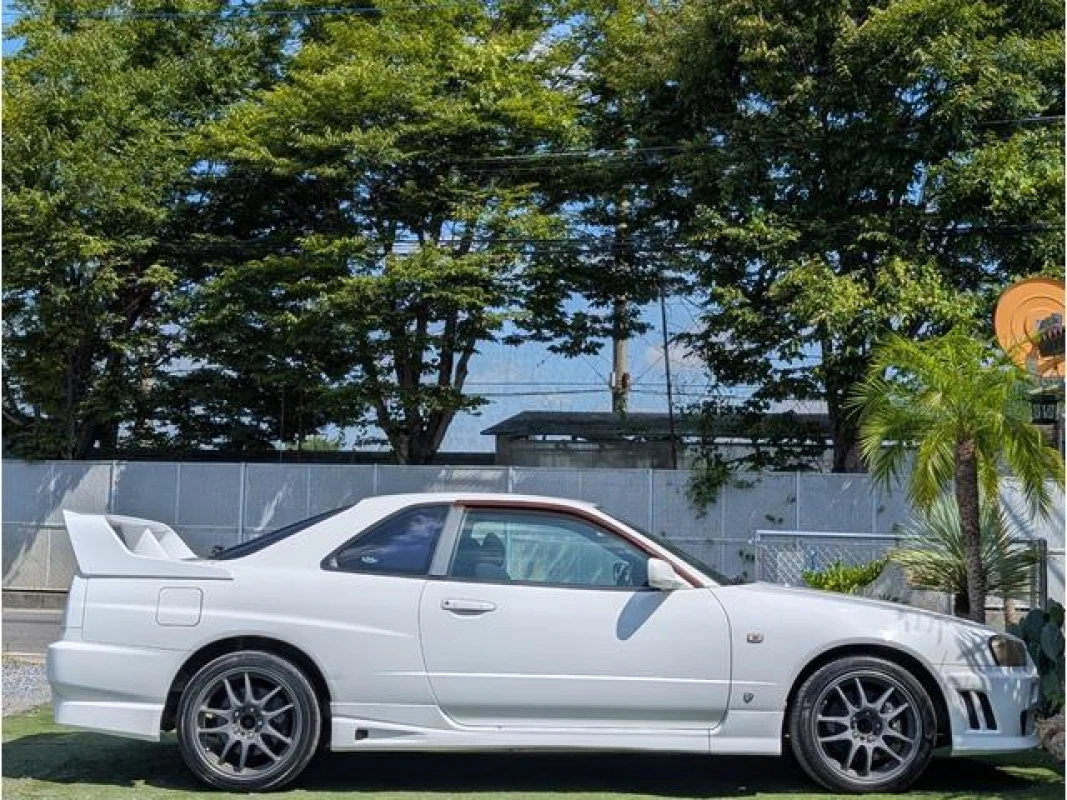Nissan Skyline 1999 - Thumbnail 10