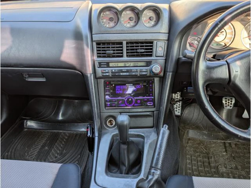 Nissan Skyline 1999 - Thumbnail 27