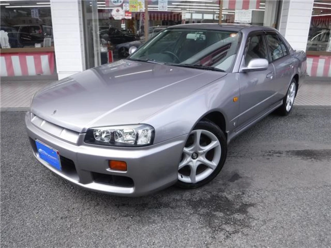 Nissan Nissan Skyline - View 1