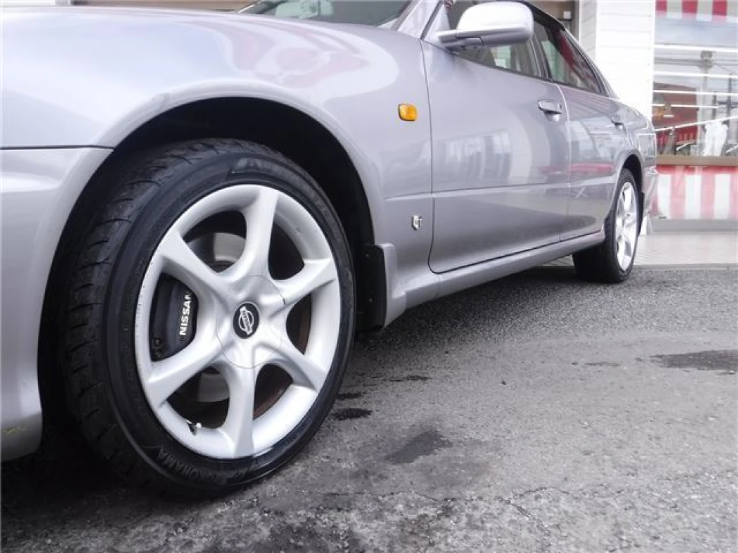 Nissan Skyline 1999 - Thumbnail 6