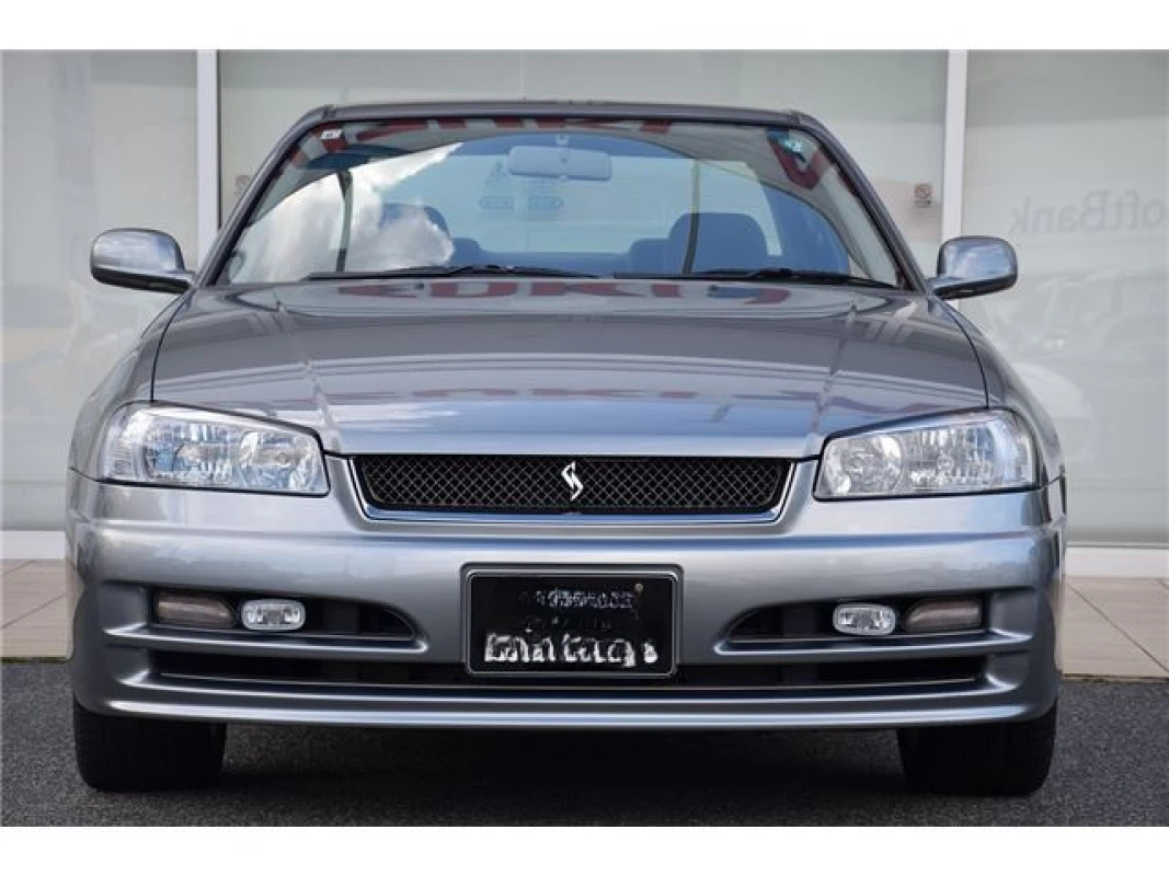 Nissan Nissan Skyline - View 3