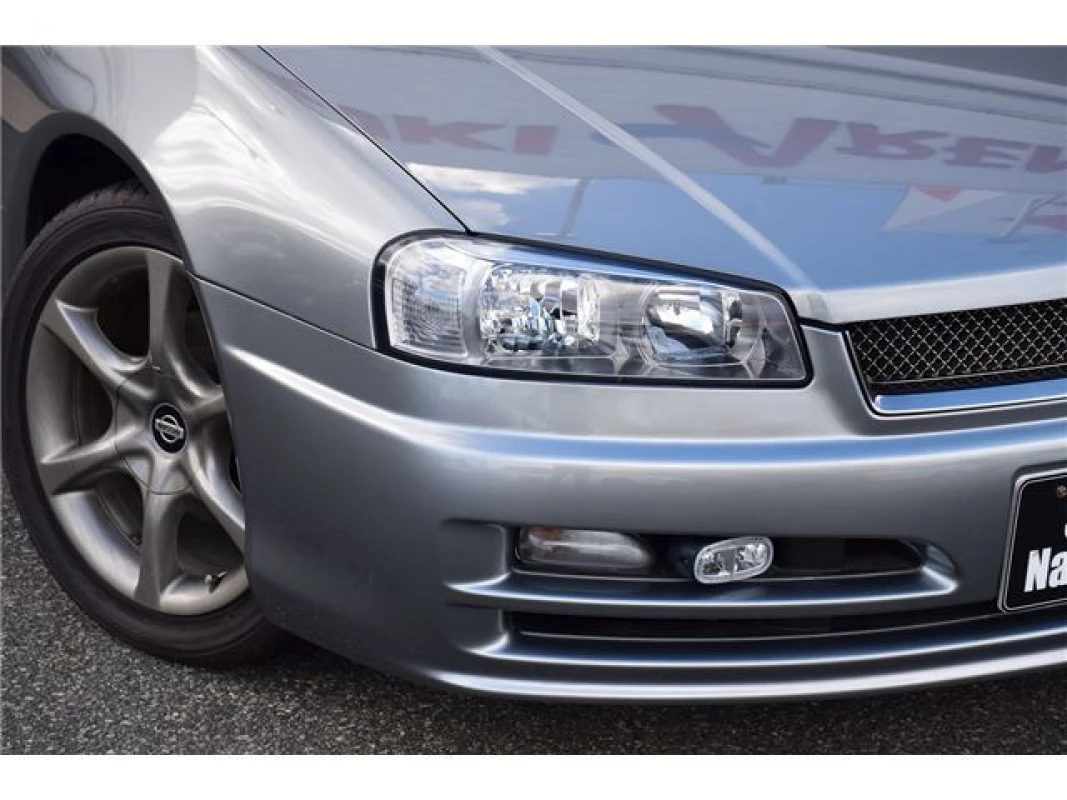 Nissan Nissan Skyline - View 4