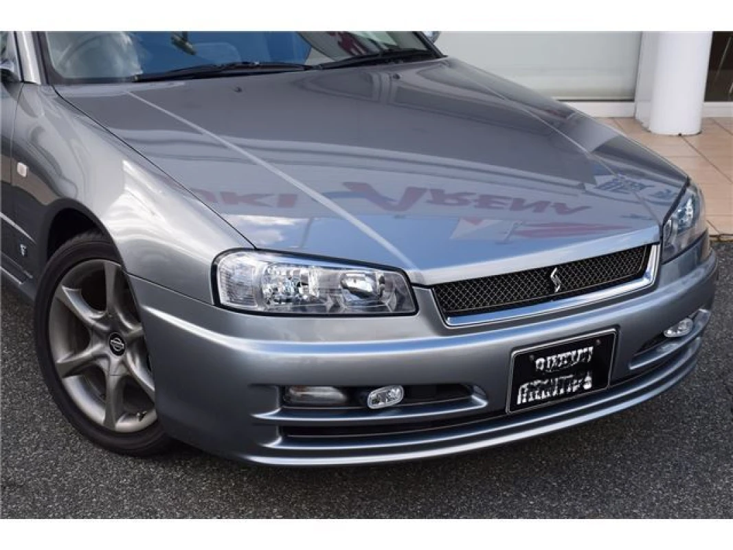 Nissan Nissan Skyline - View 5