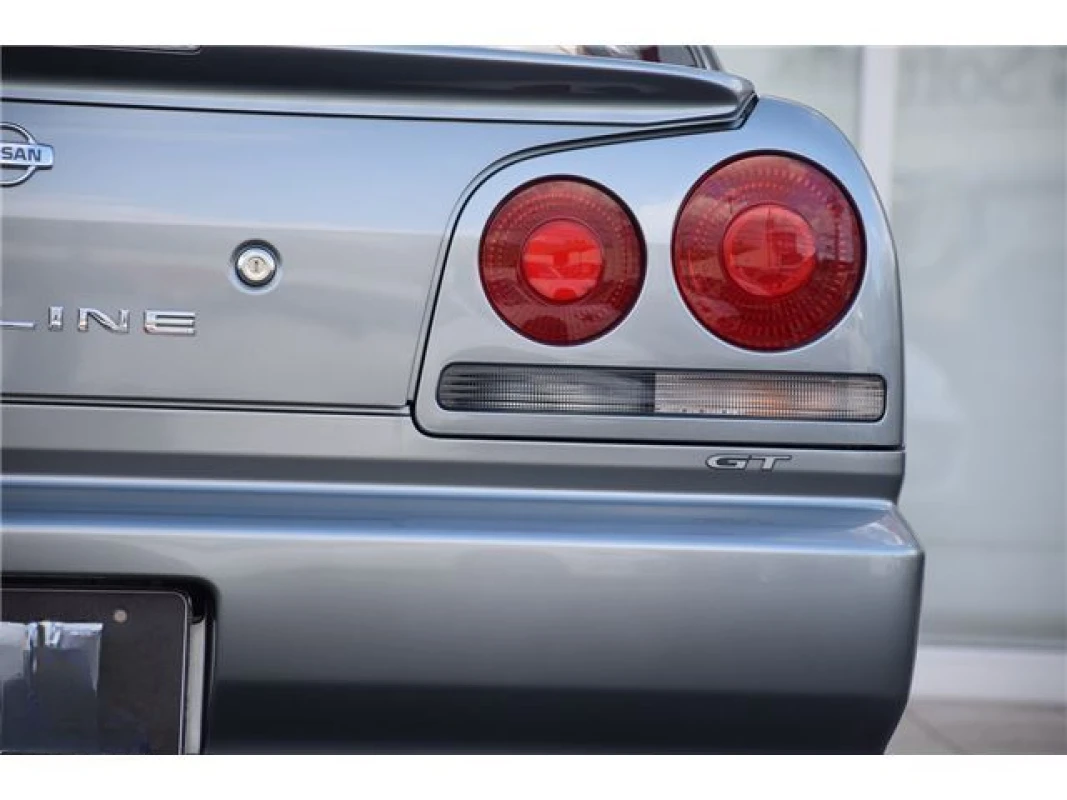 Nissan Skyline 2001 - Thumbnail 8