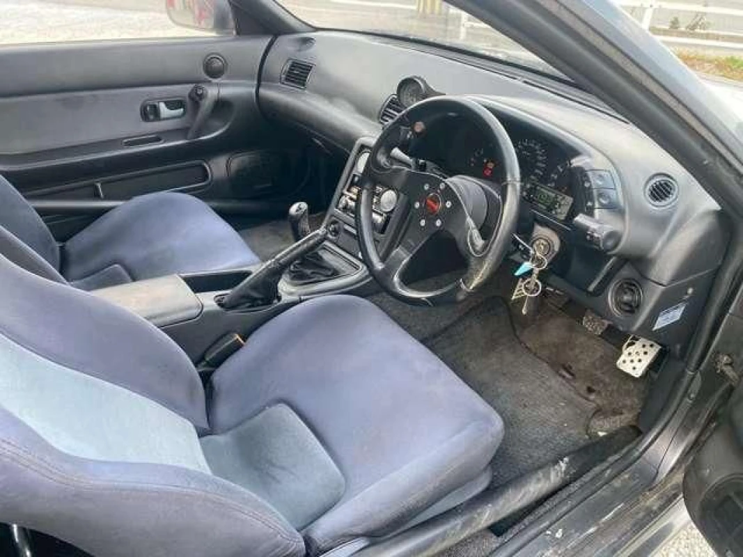 Nissan Nissan Skyline - View 4