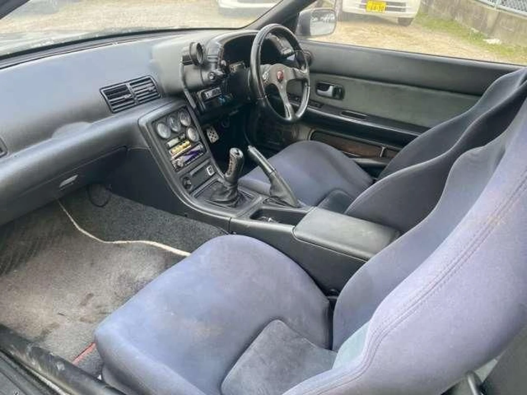 Nissan Nissan Skyline - View 5
