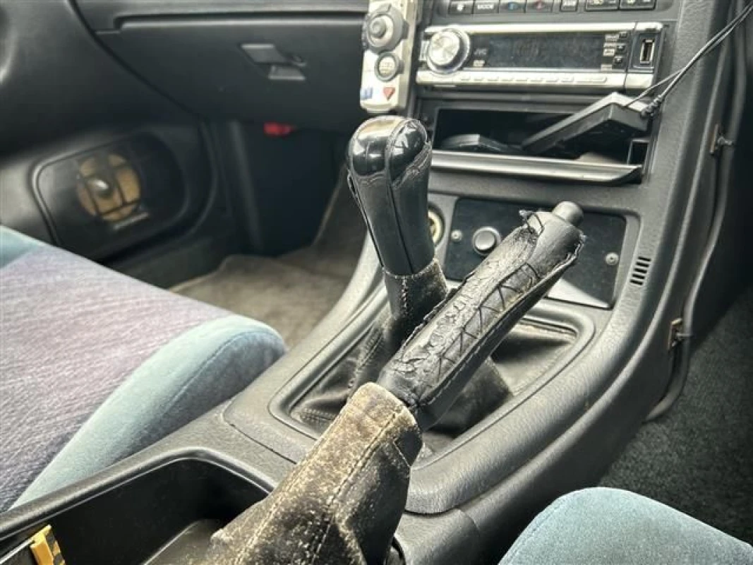Nissan Skyline 1992 - Gallery View