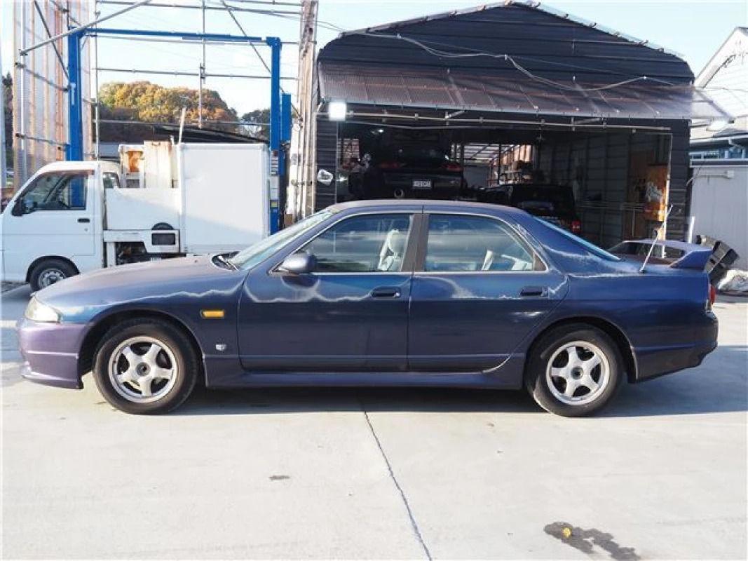 Nissan Skyline 1995 - Thumbnail 8