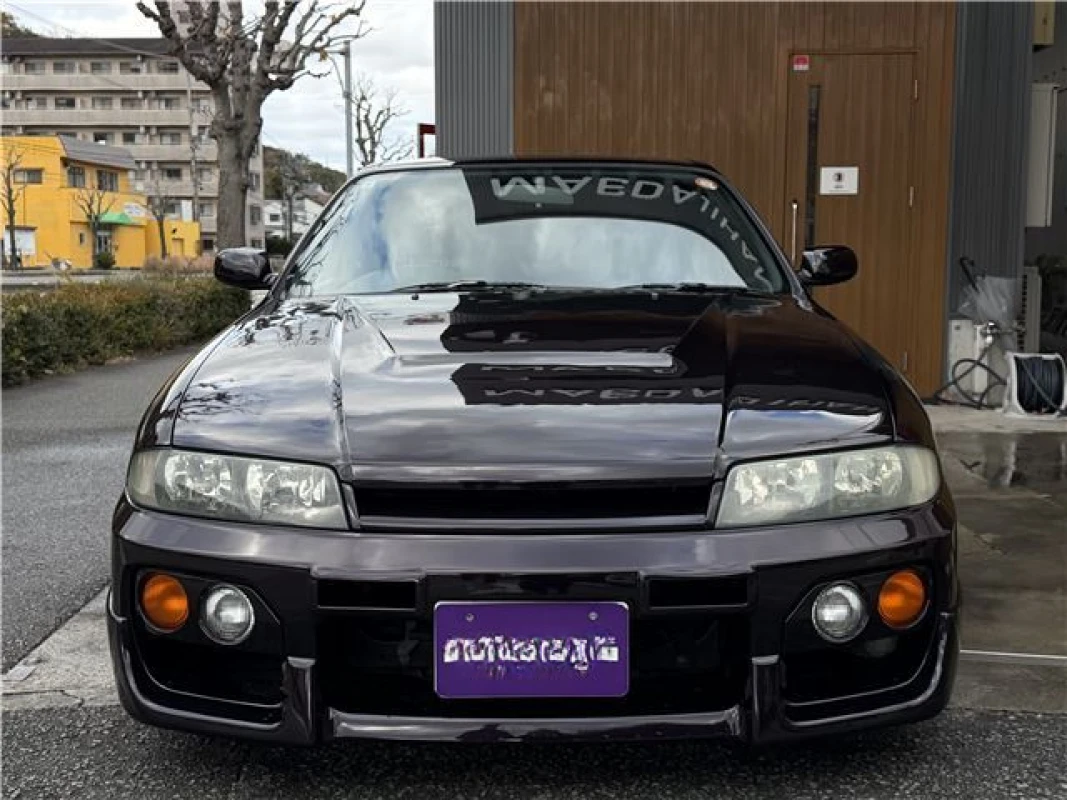 Nissan Nissan Skyline - View 3