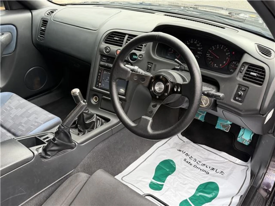 Nissan Skyline 1997 - Thumbnail 18