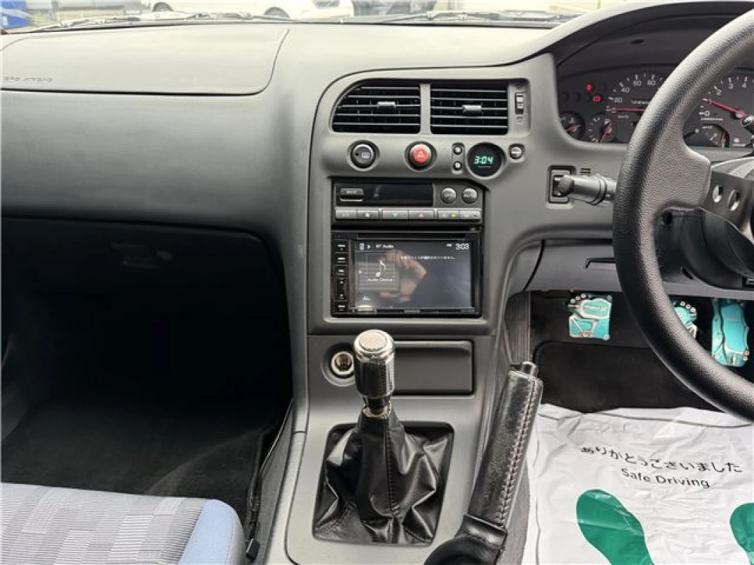 Nissan Skyline 1997 - Thumbnail 20