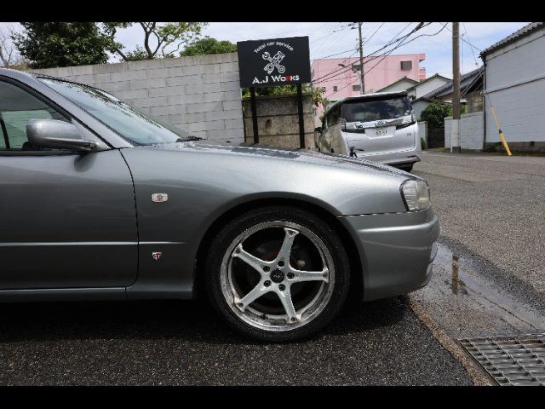 Nissan Skyline 2000 - Thumbnail 12