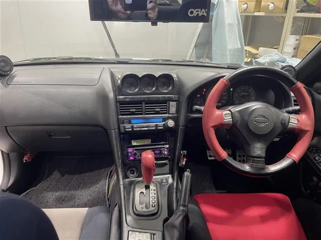 Nissan Nissan Skyline - View 4