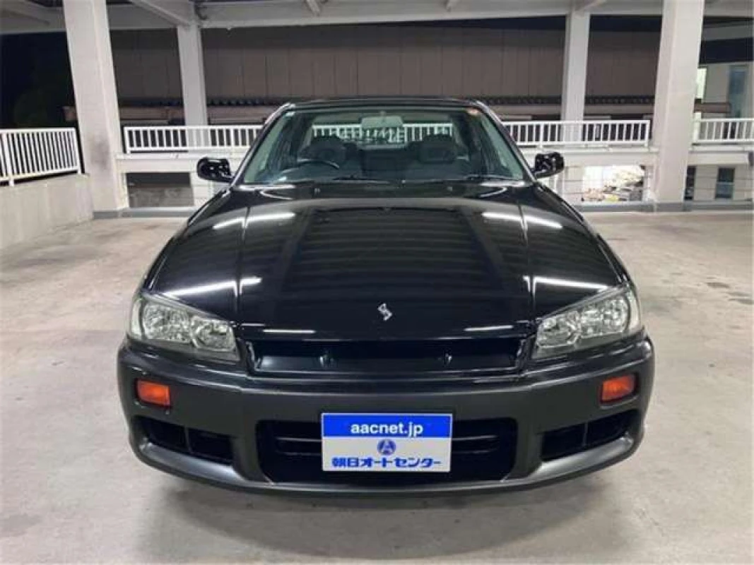 Nissan Nissan Skyline - View 3