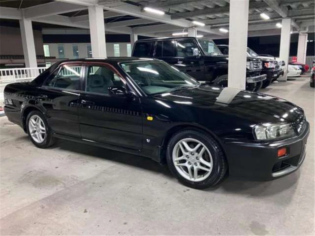 Nissan Nissan Skyline - View 5