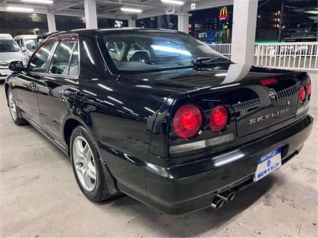 Nissan Skyline 2000 - Thumbnail 12