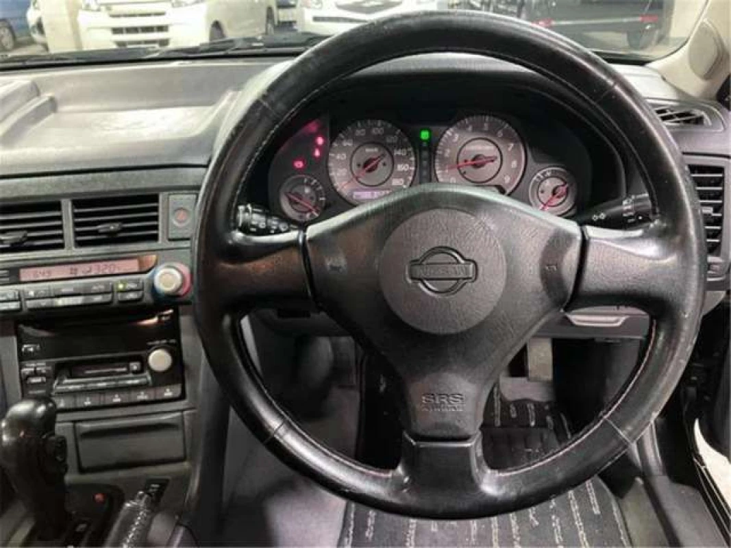Nissan Skyline 2000 - Thumbnail 23