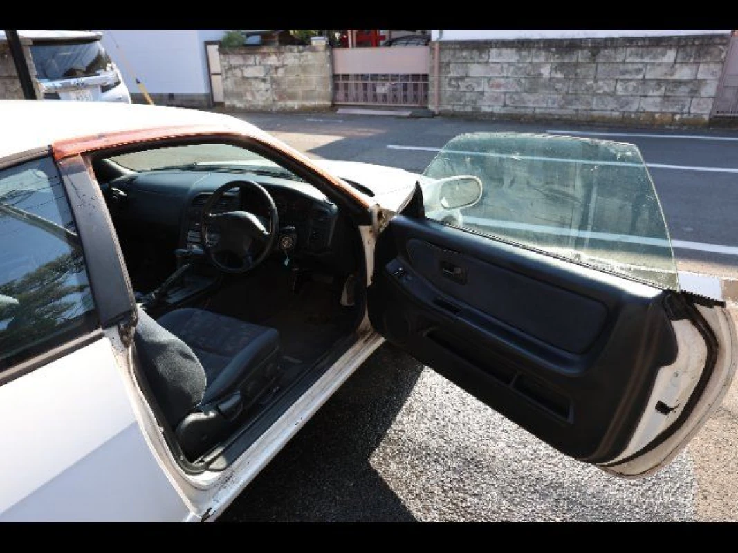 Nissan Skyline 1996 - Gallery View