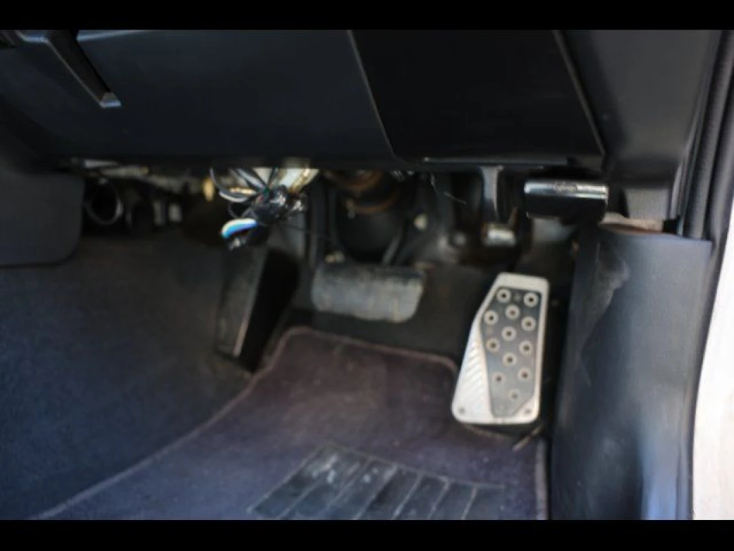 Nissan Skyline 1996 - Gallery View