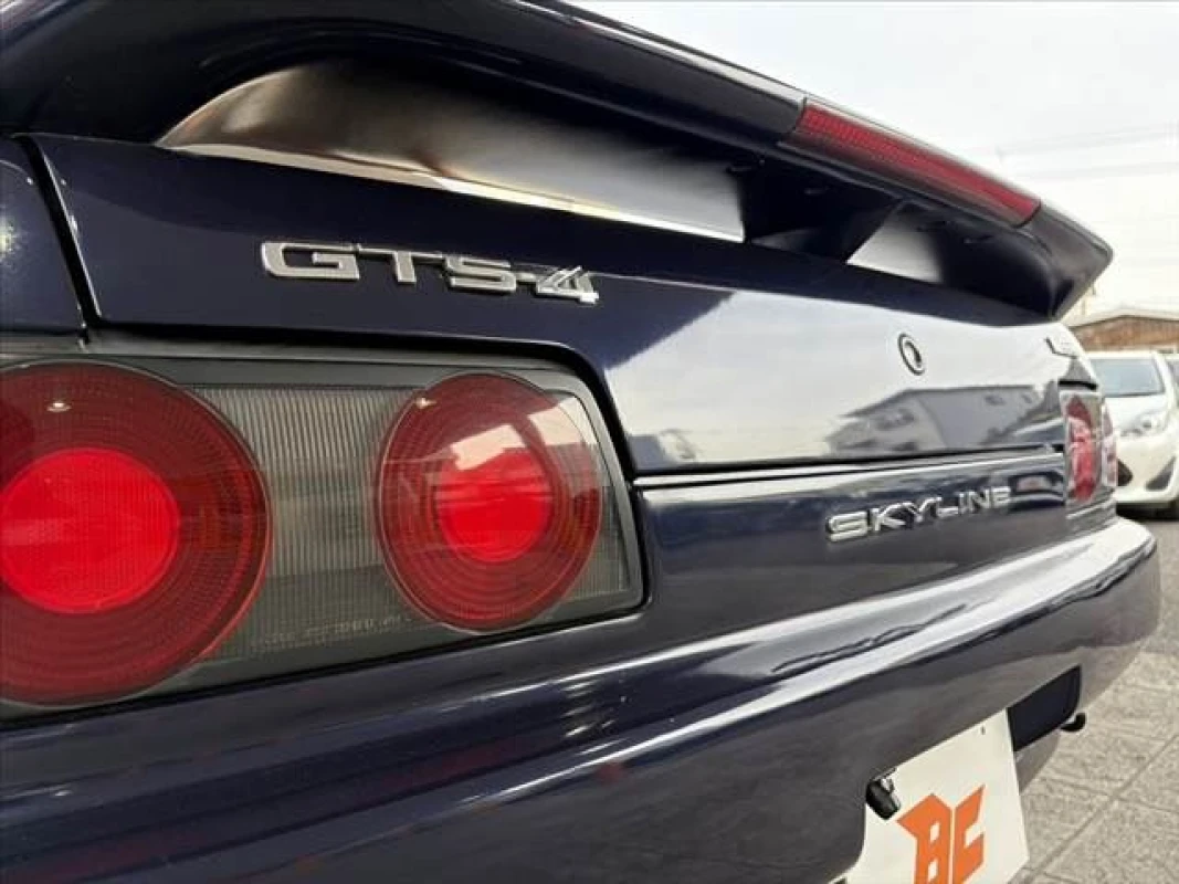Nissan Skyline 1989 - Thumbnail 16