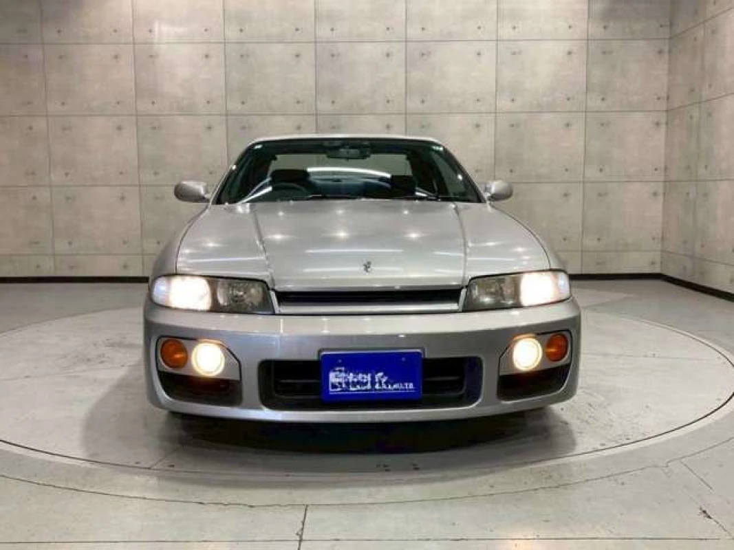 Nissan Skyline 1997 - Thumbnail 7