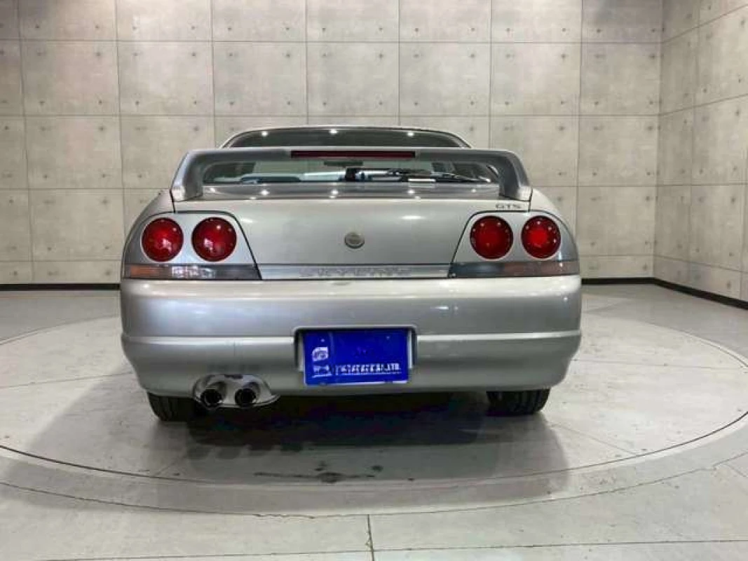 Nissan Skyline 1997 - Thumbnail 8