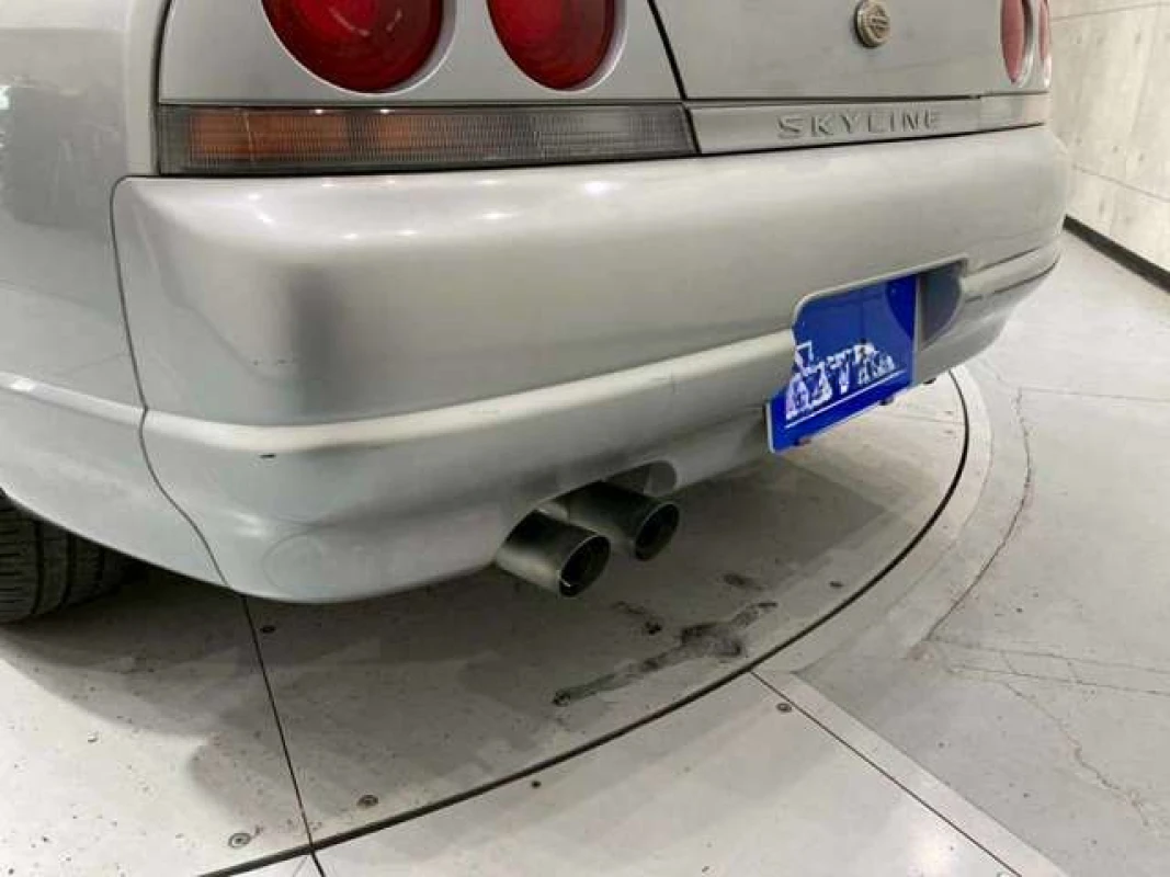 Nissan Skyline 1997 - Thumbnail 9