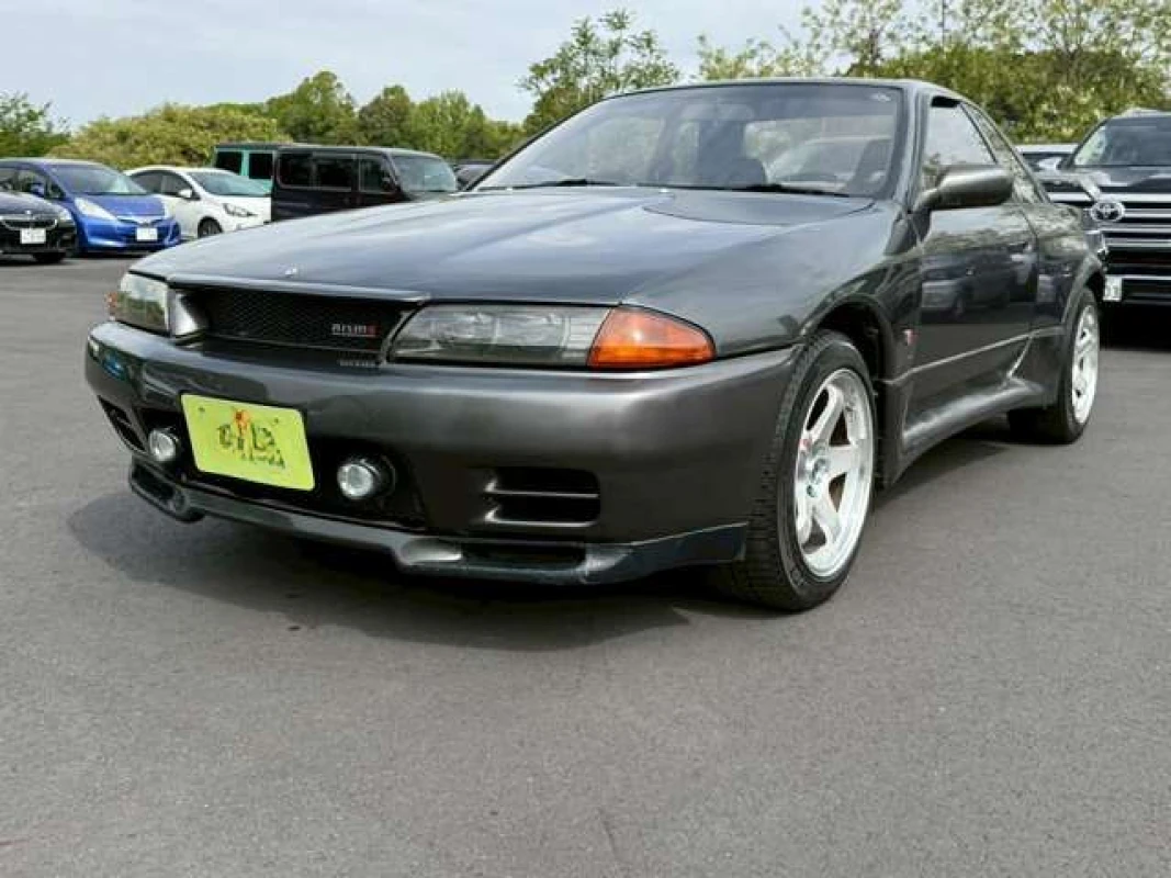 Nissan Nissan Skyline - View 3