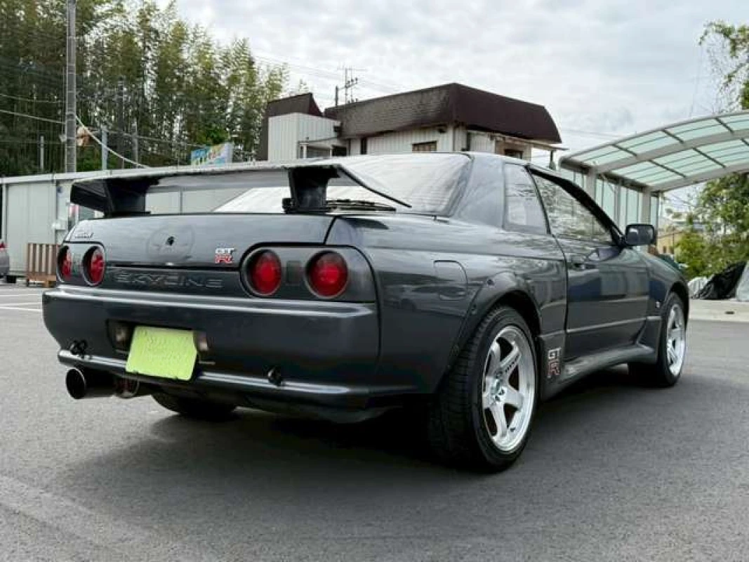 Nissan Nissan Skyline - View 4