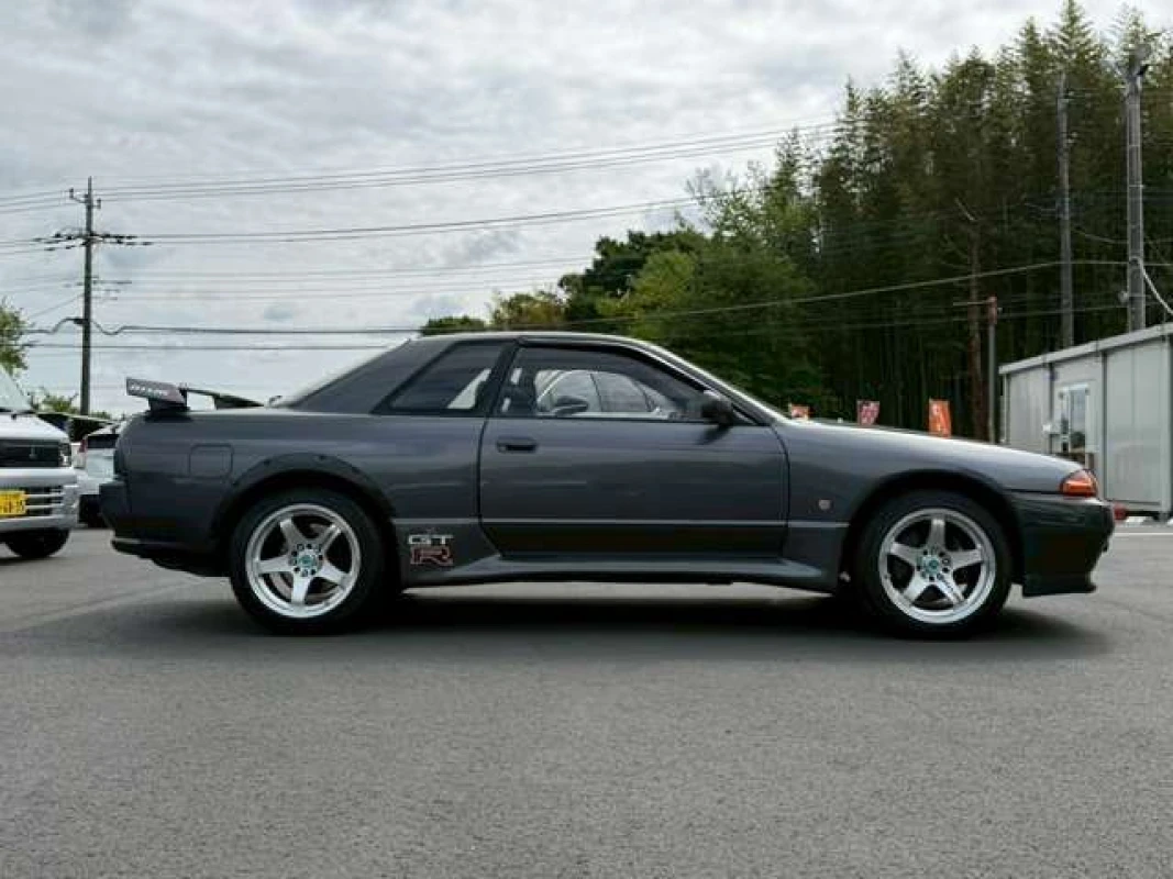 Nissan Skyline 1989 - Thumbnail 8