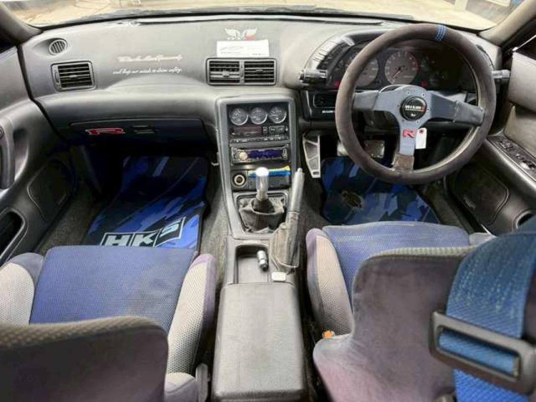 Nissan Skyline 1989 - Thumbnail 10