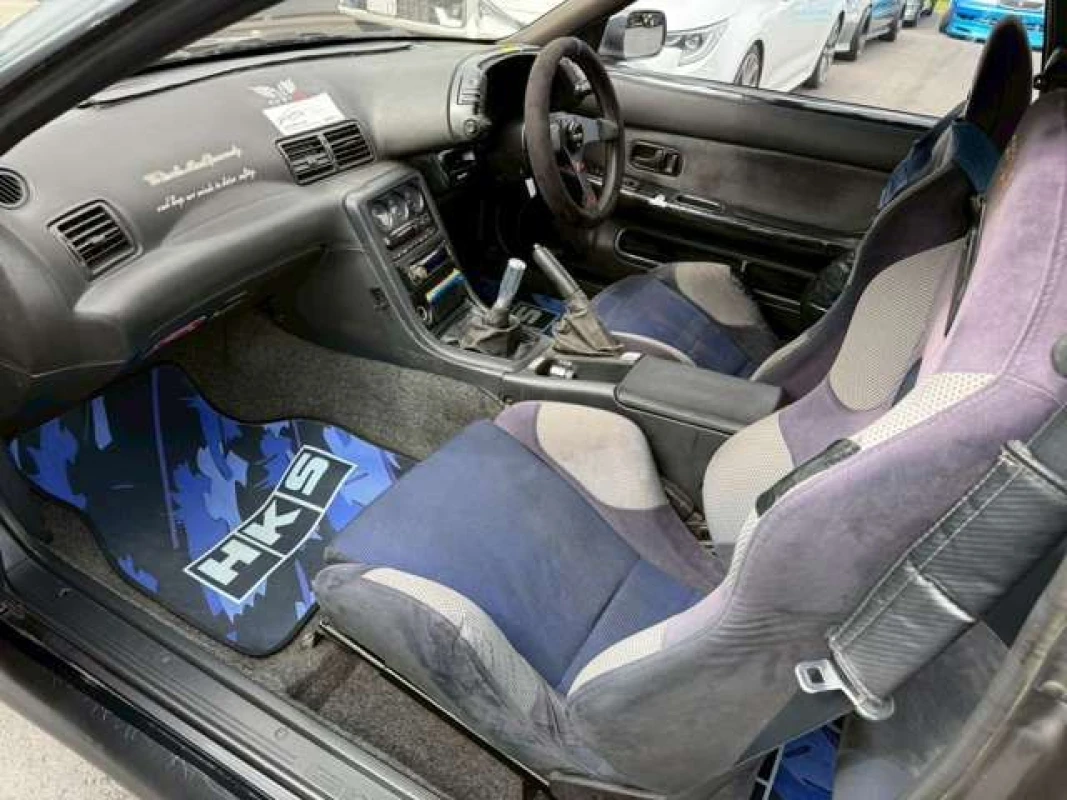 Nissan Skyline 1989 - Thumbnail 12