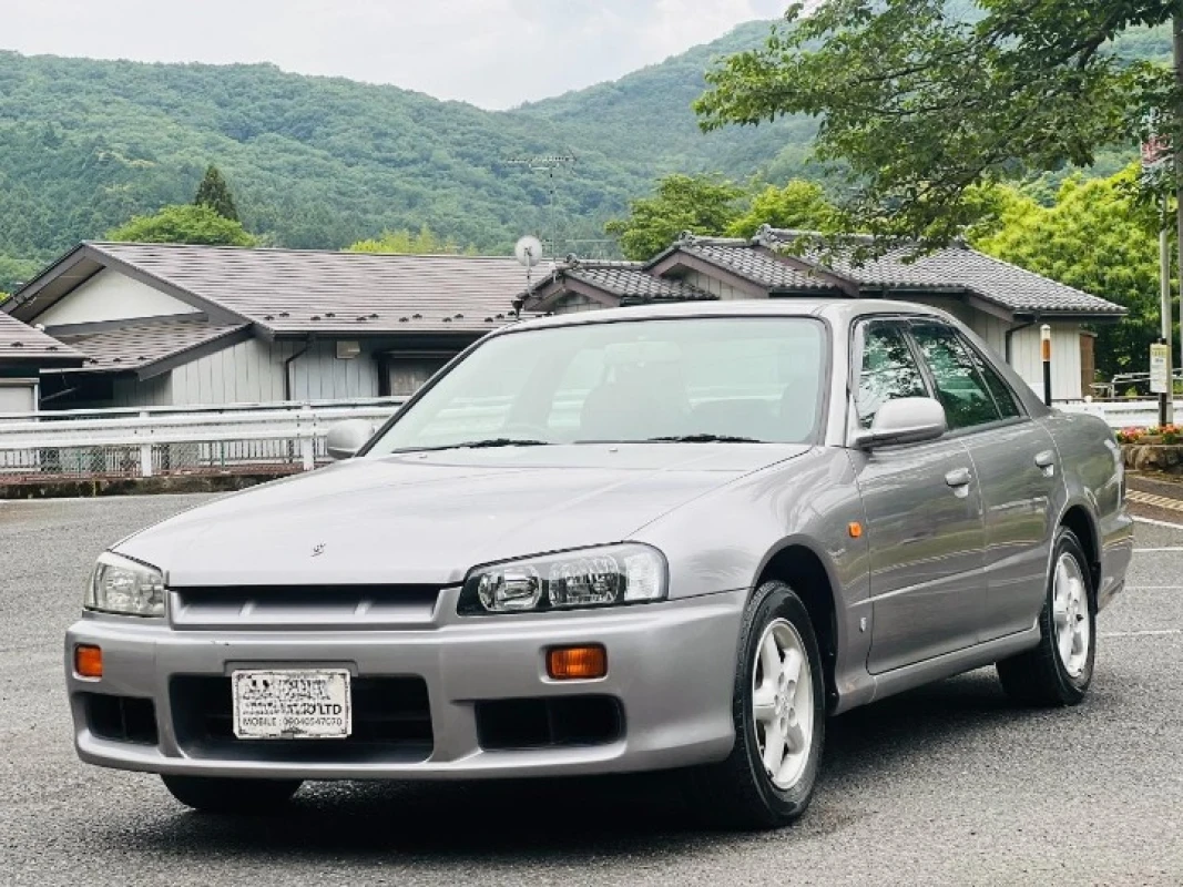 Nissan Nissan Skyline - View 1