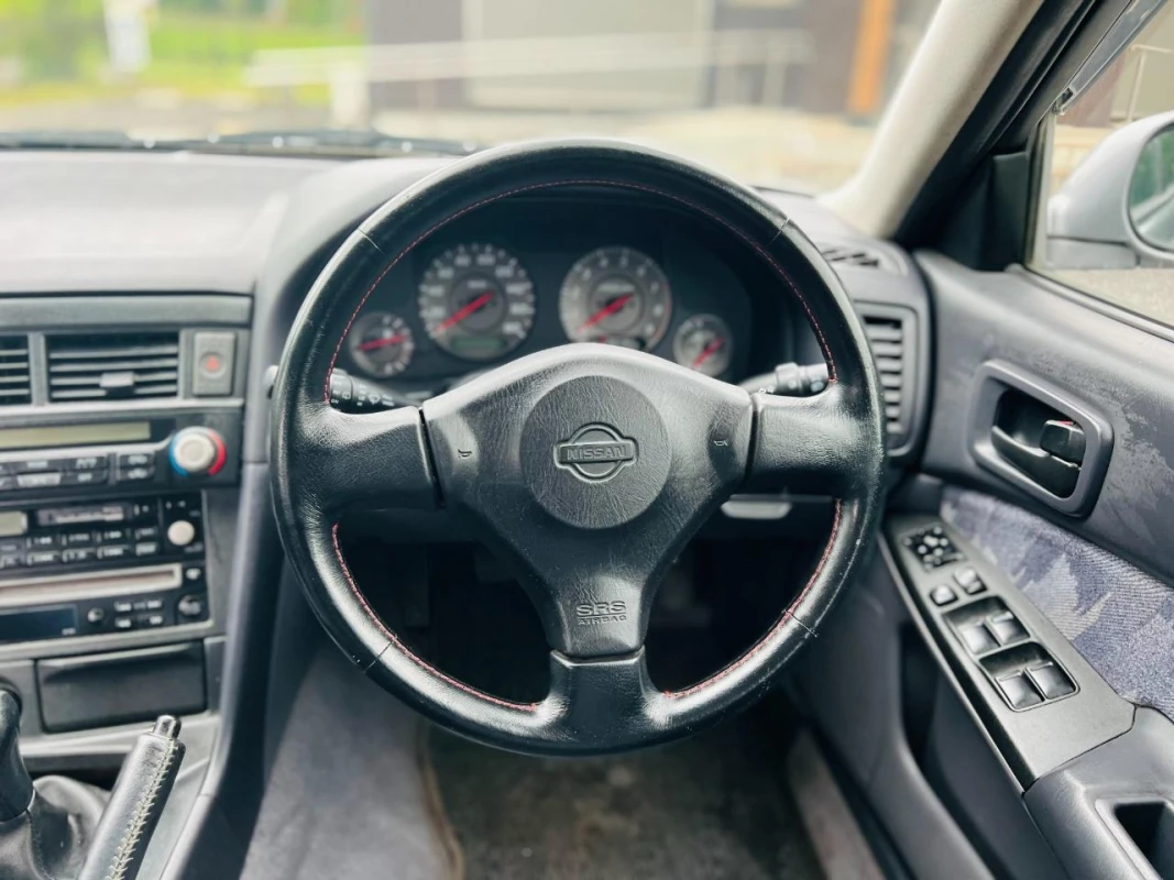 Nissan Skyline 1999 - Gallery View