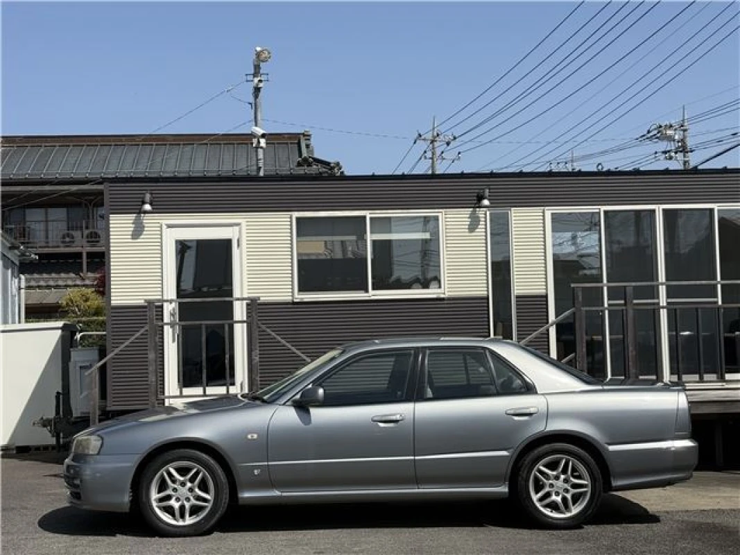 Nissan Skyline 2001 - Thumbnail 7