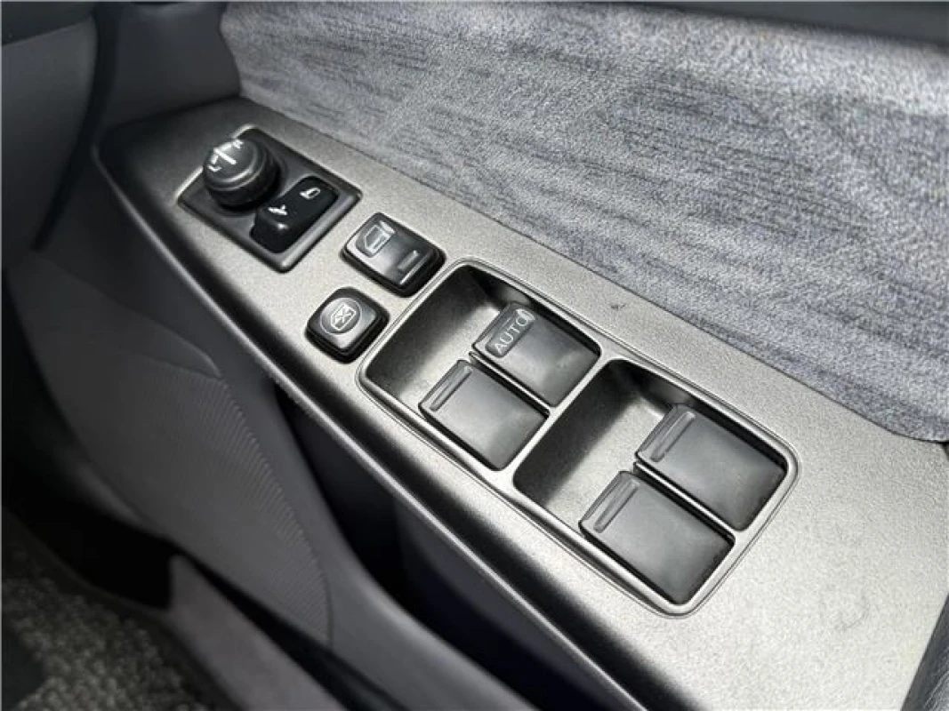 Nissan Skyline 2001 - Thumbnail 18