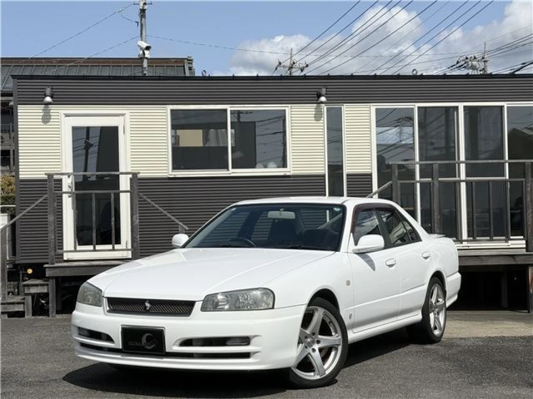 Nissan Nissan Skyline - View 1