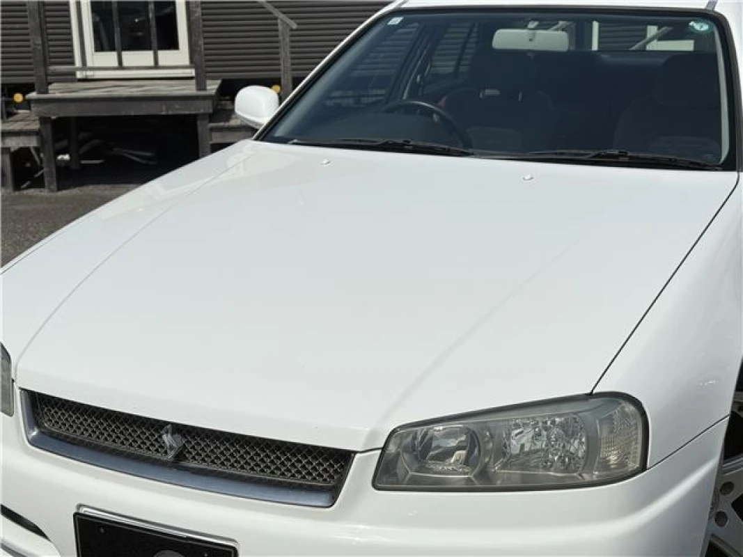Nissan Nissan Skyline - View 4
