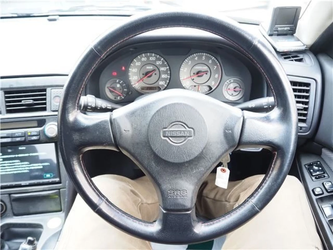 Nissan Skyline 2000 - Thumbnail 13